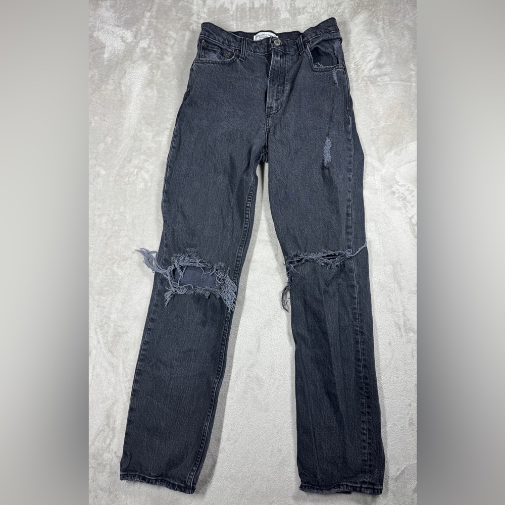 Abercrombie & Fitch The 90s Straight Ultra High Rise Distressed Black Jeans 2S